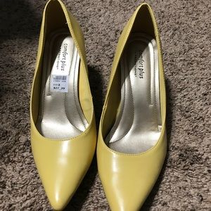 Yellow comfort plus Payless heels